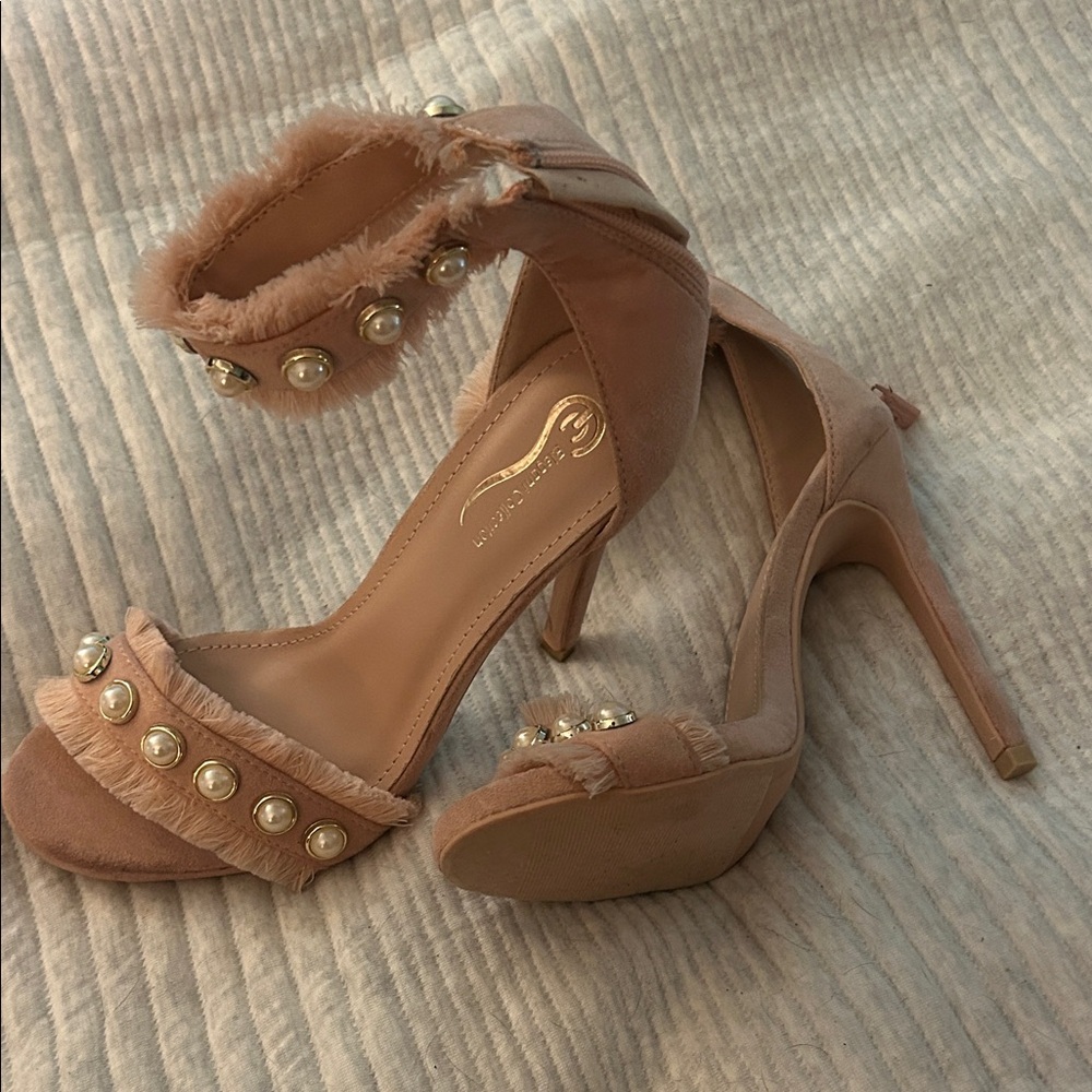 Elegant Tan Heels with Pearl Accents